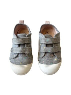 Cat & Jack Grey Velcro Sneakers with Pastel Heart Accents | Girls Size 9